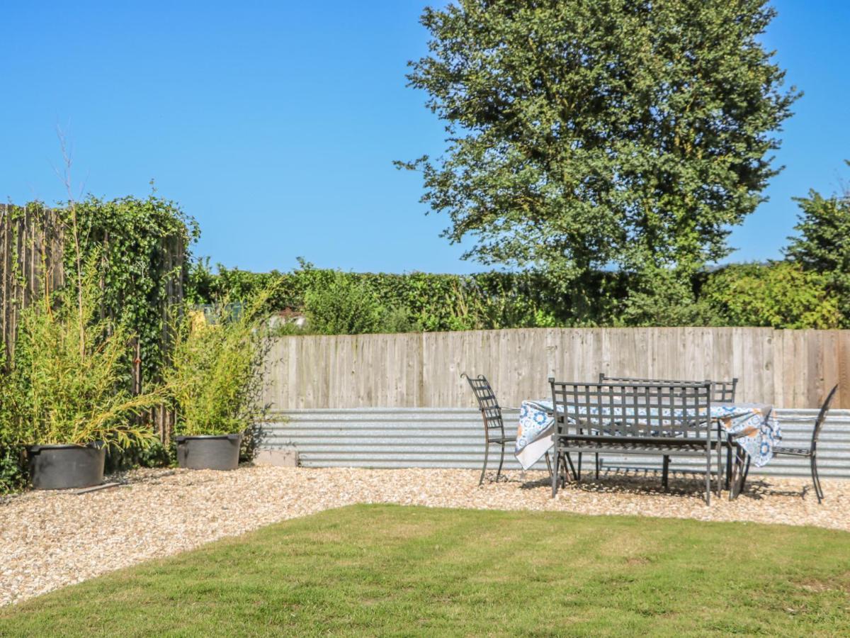 The Milk Shed Villa Plymtree Exterior photo